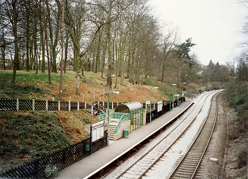 Hornbeam Park railway station